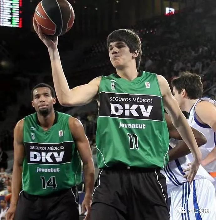 对于赛场内 对于赛场内